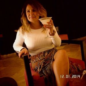 Meet your Posher, Ofelia